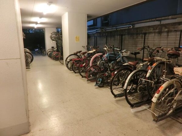 ガレリア東新宿の物件内観写真